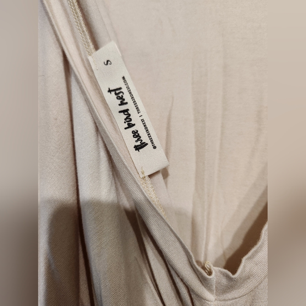 Flattering Open Back Dolman Top - Picture 4 of 4